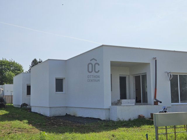 Eladó ikerház, Kőszegen 85.6 M Ft, 3 szobás