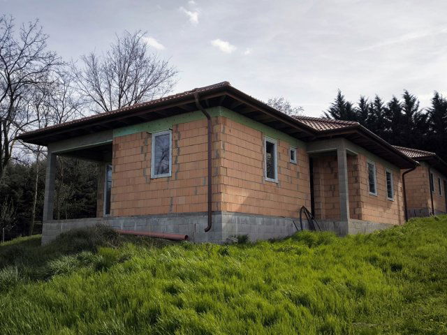 Eladó családi ház, Győrújbaráton 115 M Ft, 4 szobás