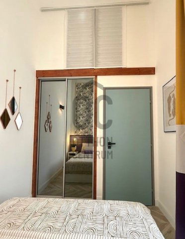 Eladó téglalakás, Budapesten, VI. kerületben 95.5 M Ft, 2 szobás