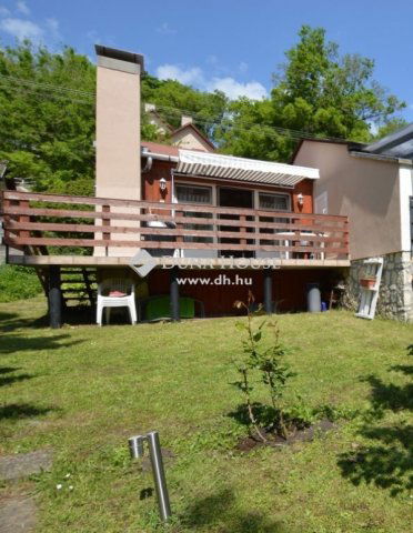 Eladó nyaraló, Tihanyban 112 M Ft, 2 szobás