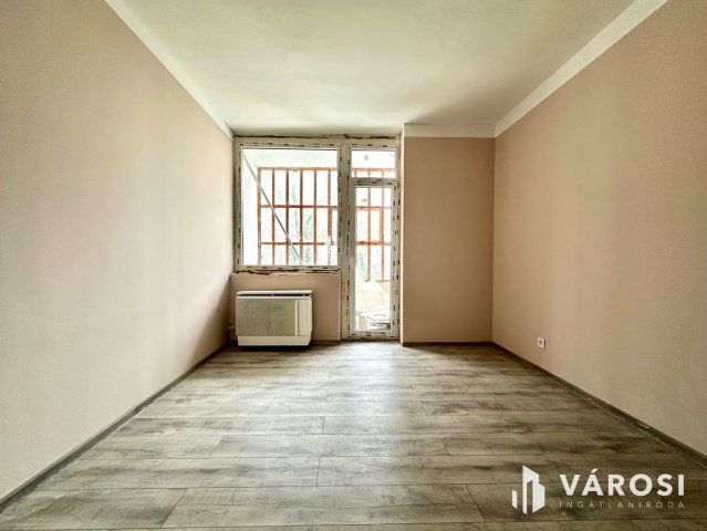 Eladó téglalakás, Salgótarjánban 18.5 M Ft, 3 szobás