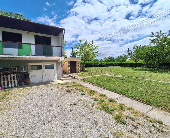 Eladó ikerház, Keszthelyen 39.9 M Ft, 1 szobás