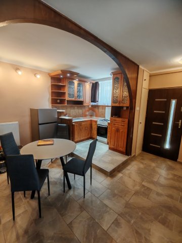Kiadó téglalakás, albérlet, Pécsett 280 E Ft / hó, 3 szobás