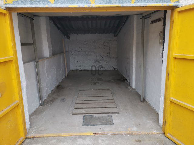 Eladó garázs, Szigetszentmiklóson, Gyári úton 8.95 M Ft