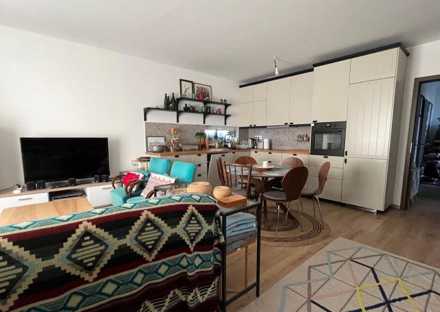 Eladó téglalakás, Velencén 98.4 M Ft, 1+3 szobás