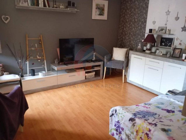 Eladó téglalakás, Sopronban 44.9 M Ft, 2 szobás