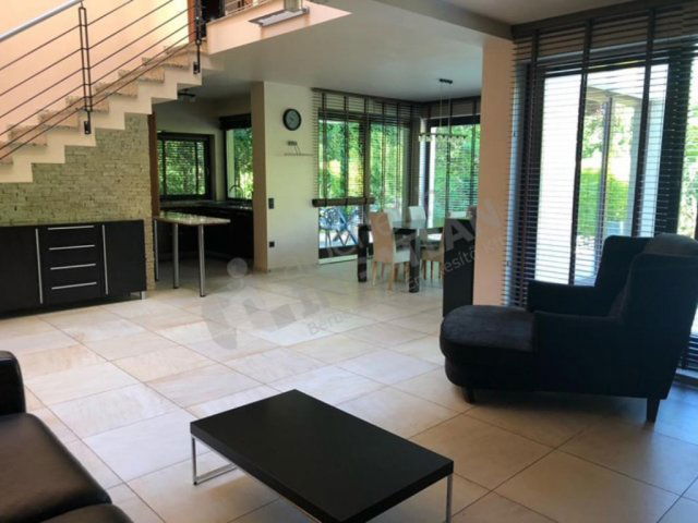 Kiadó családi ház, albérlet, II. kerületben, Sólyomvölgy utcában