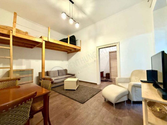 Kiadó téglalakás, albérlet, VIII. kerületben, Rákóczi úton