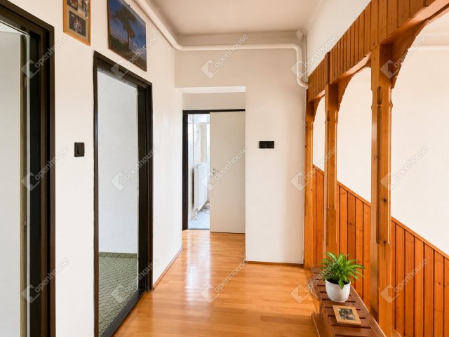 Eladó családi ház, Simontornyán 25.5 M Ft, 4 szobás