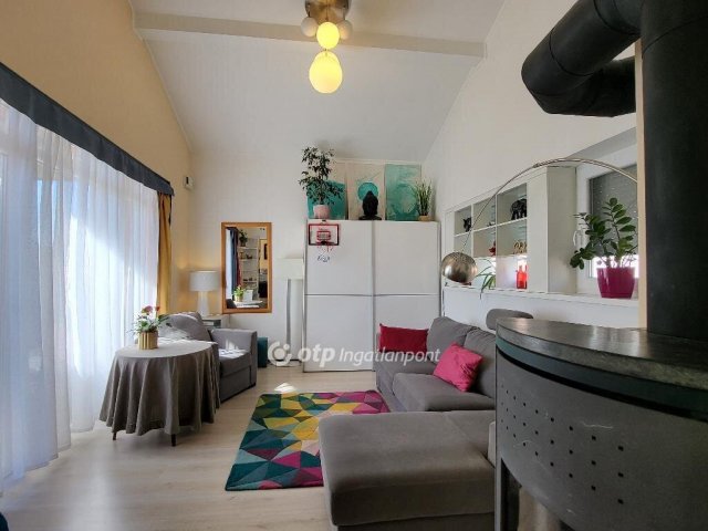 Eladó családi ház, Siófokon 135 M Ft, 5 szobás