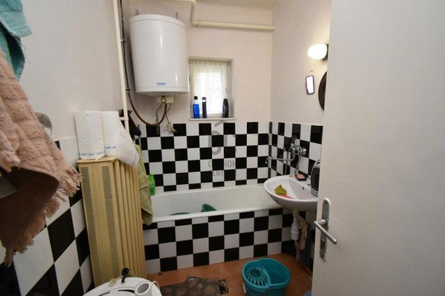 Eladó családi ház, Zalaegerszegen 40 M Ft, 2 szobás