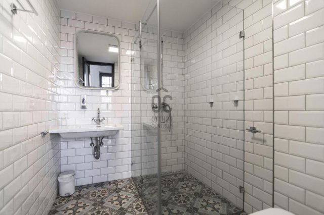 Eladó téglalakás, Budapesten, V. kerületben 218 M Ft, 2 szobás