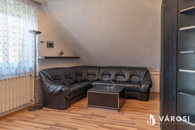 Eladó téglalakás, Békéscsabán 28.4 M Ft, 1 szobás