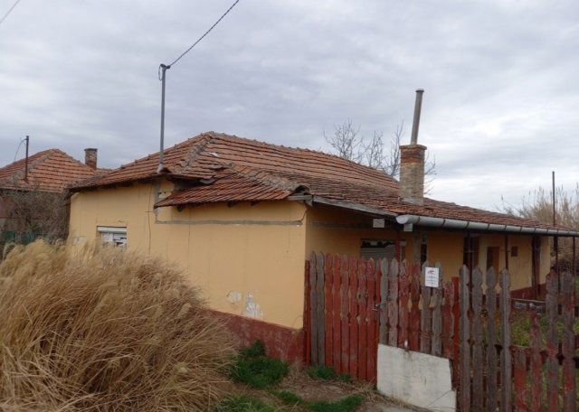 Eladó családi ház, Mezőkovácsházán 2 M Ft, 1+3 szobás