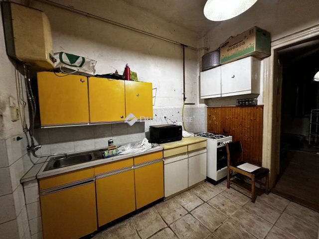 Eladó téglalakás, Budapesten, XX. kerületben 31 M Ft, 1 szobás