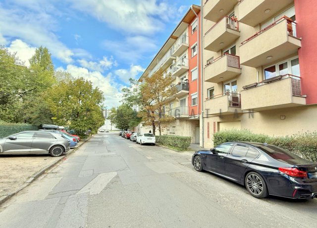 Eladó garázs, Budapesten, XIV. kerületben, Tábornok utcában