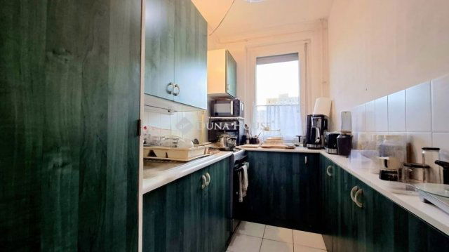 Eladó panellakás, Budapesten, III. kerületben 72.9 M Ft