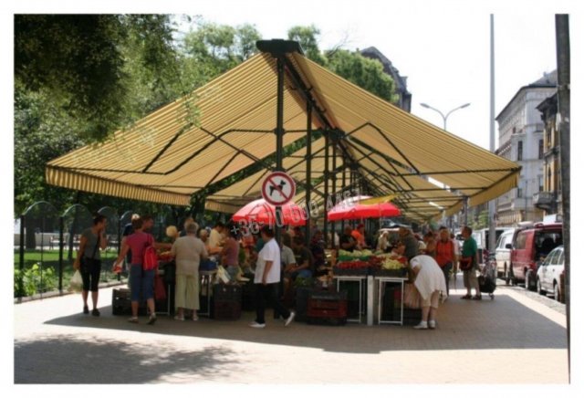 Eladó téglalakás, Budapesten, VI. kerületben, Hunyadi téren