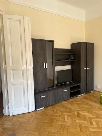 Kiadó téglalakás, albérlet, Debrecenben 380 E Ft / hó, 3 szobás