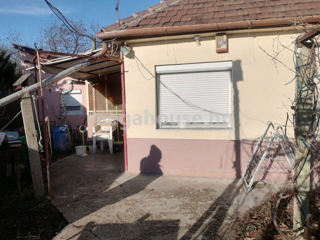 Eladó családi ház, Budapesten, XX. kerületben 55 M Ft