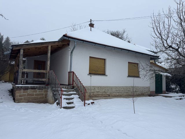 Eladó nyaraló, Balatonalmádiban 82 M Ft, 2+1 szobás