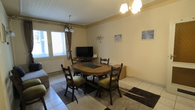 Eladó téglalakás, Keszthelyen 55 M Ft, 4+1 szobás