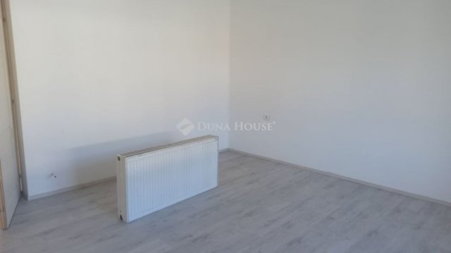 Eladó családi ház, Ercsiben 49 M Ft, 2+1 szobás