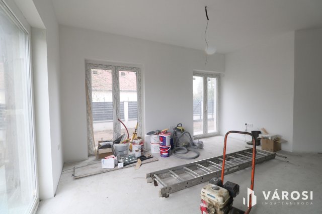 Eladó ikerház, Szegeden 119 M Ft, 4 szobás / költözzbe.hu