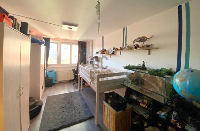 Eladó panellakás, Budapesten, III. kerületben 94 M Ft, 3 szobás