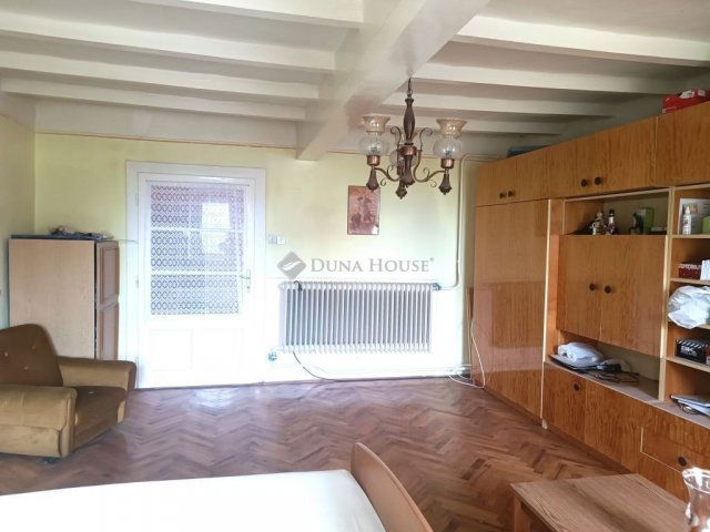 Eladó családi ház, Orosházán 14.9 M Ft, 3 szobás