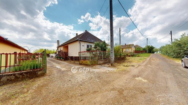 Eladó családi ház, Gávavencsellőn 24.9 M Ft, 3 szobás