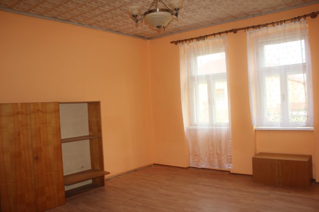 Eladó családi ház, Kemenespálfán 7.5 M Ft, 2 szobás