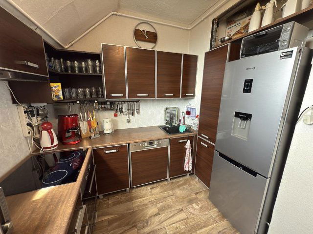 Eladó panellakás, Szentendrén 92.9 M Ft, 5 szobás