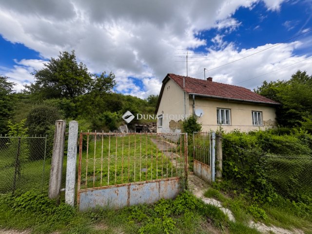 Eladó családi ház, Nagylócon 12 M Ft, 2 szobás