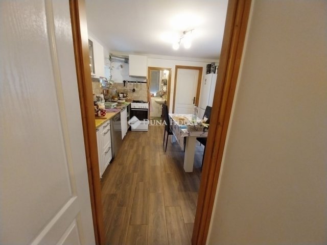 Eladó családi ház, Szegeden 199.9 M Ft, 7+1 szobás