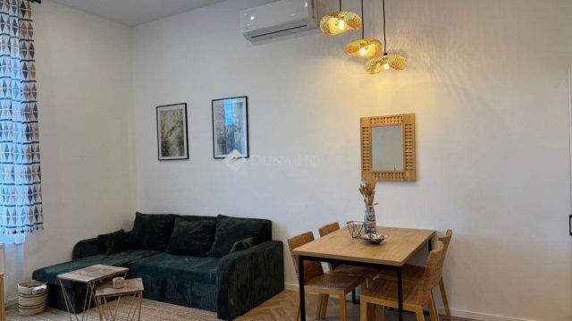 Kiadó téglalakás, albérlet, Debrecenben 220 E Ft / hó, 2 szobás