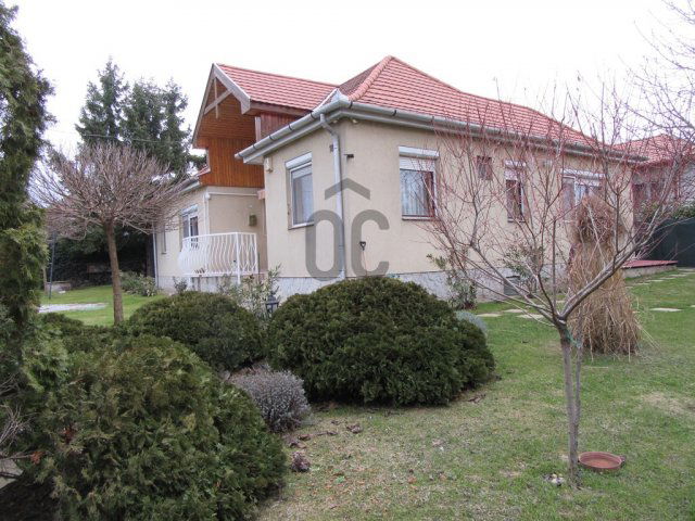 Eladó családi ház, Érden 105 M Ft, 4 szobás