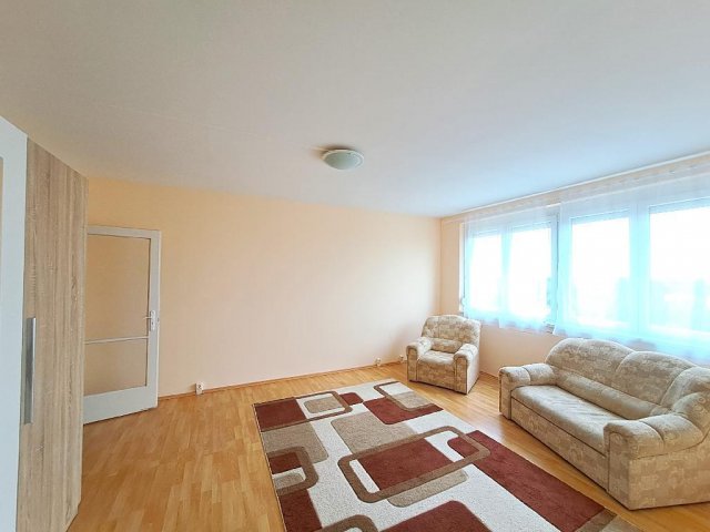 Eladó panellakás, Kecskeméten 46.5 M Ft, 2 szobás
