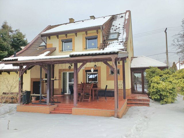 Eladó családi ház, Gödöllőn 169 M Ft, 5 szobás