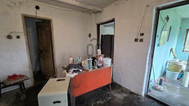 Eladó családi ház, Tiszaszőlősön 4.9 M Ft, 1 szobás