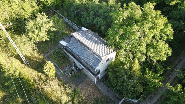 Eladó nyaraló, Ózdon 2.5 M Ft, 1 szobás / költözzbe.hu
