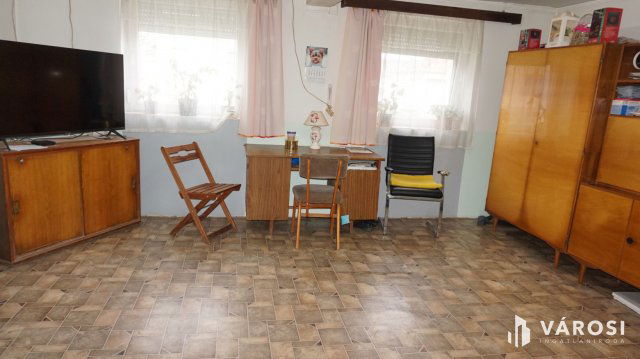 Eladó családi ház, Hódmezővásárhelyen 41.7 M Ft, 3 szobás