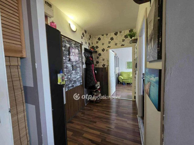 Eladó panellakás, Debrecenben 54.9 M Ft, 1+1 szobás