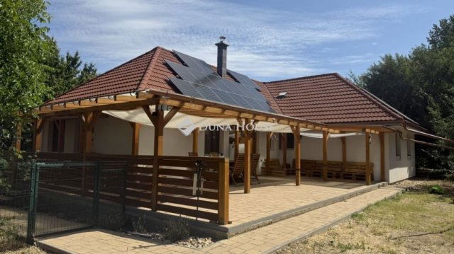 Eladó családi ház, Debrecenben 139.9 M Ft, 4+1 szobás