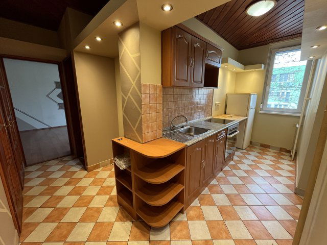 Kiadó téglalakás, albérlet, XVIII. kerületben, Építő utcában