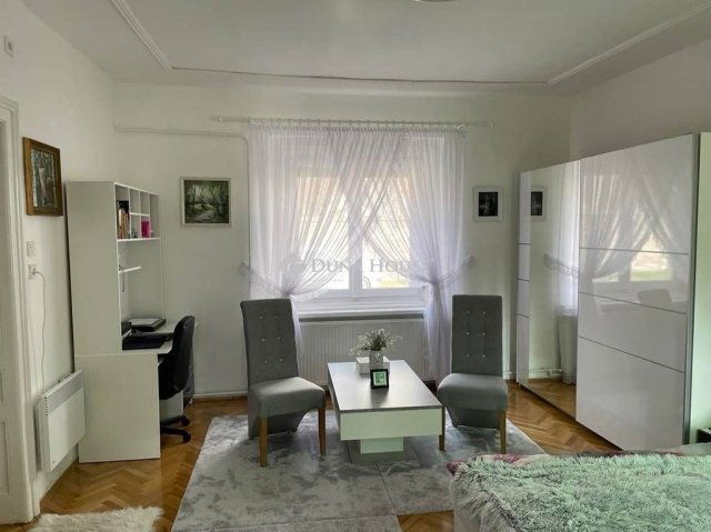 Eladó családi ház, Hódmezővásárhelyen 87.9 M Ft, 6 szobás