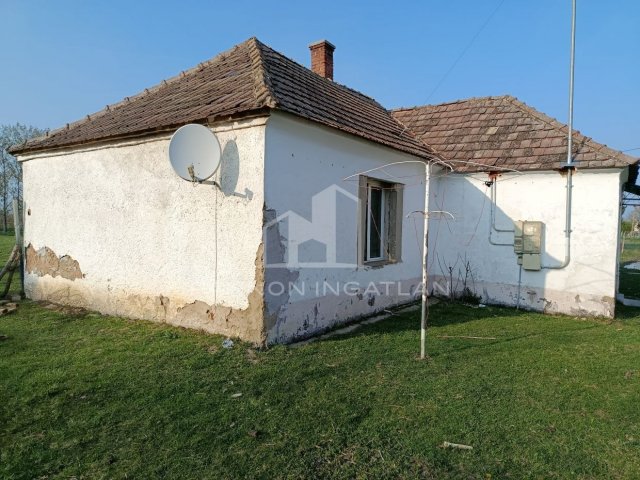 Eladó családi ház, Magyargencsen 10.9 M Ft, 2 szobás