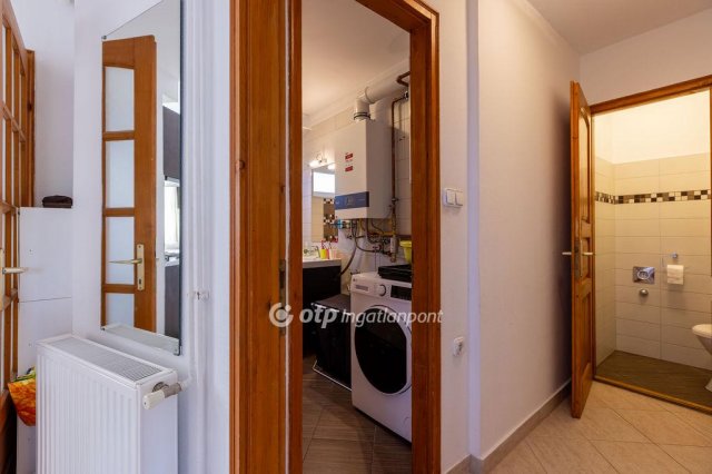 Eladó téglalakás, Budapesten, I. kerületben 135 M Ft, 3+1 szobás