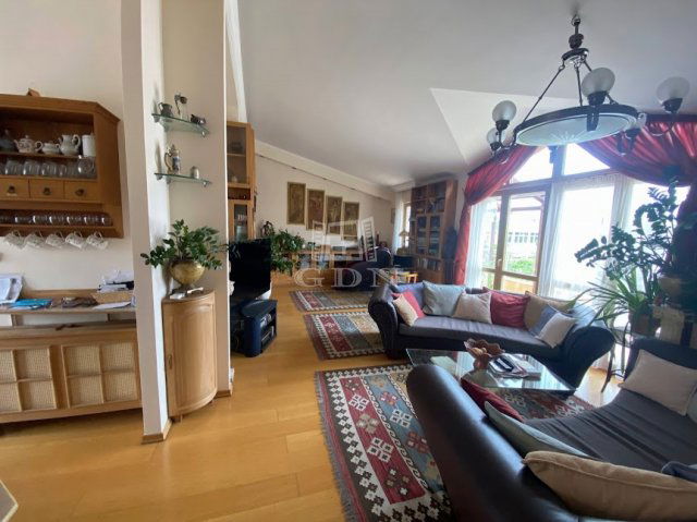 Eladó téglalakás, Budapesten, XI. kerületben 172 M Ft, 3 szobás