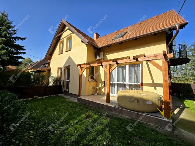 Eladó családi ház, Kehidakustányban 94.9 M Ft, 8 szobás